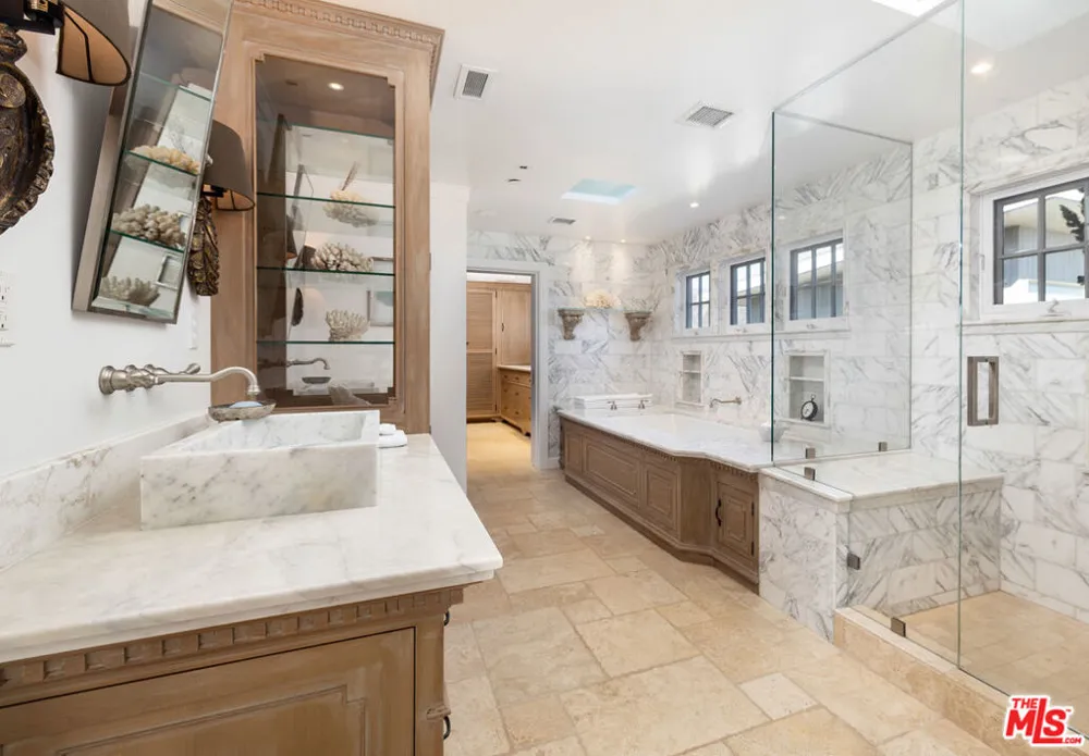 571 Sand Point Road Carpinteria, CA 93013