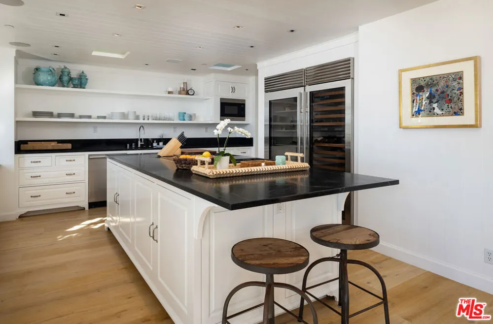 571 Sand Point Road Carpinteria, CA 93013