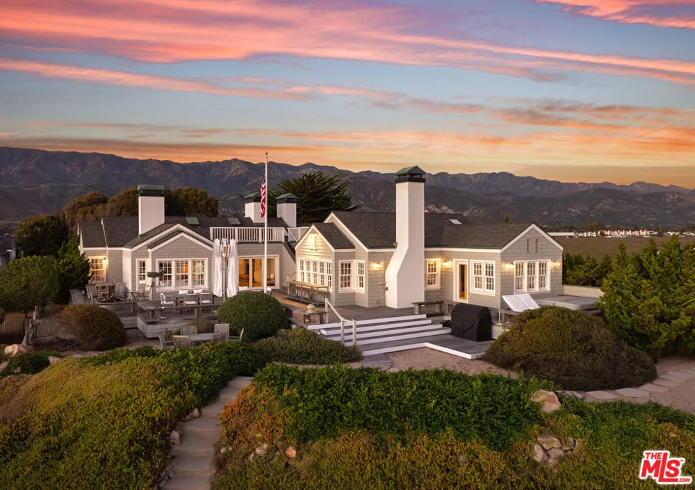 571 Sand Point Road Carpinteria, CA 93013