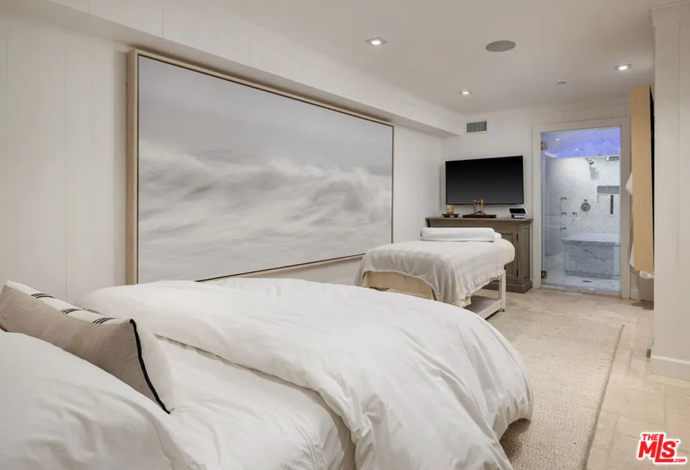 571 Sand Point Road Carpinteria, CA 93013