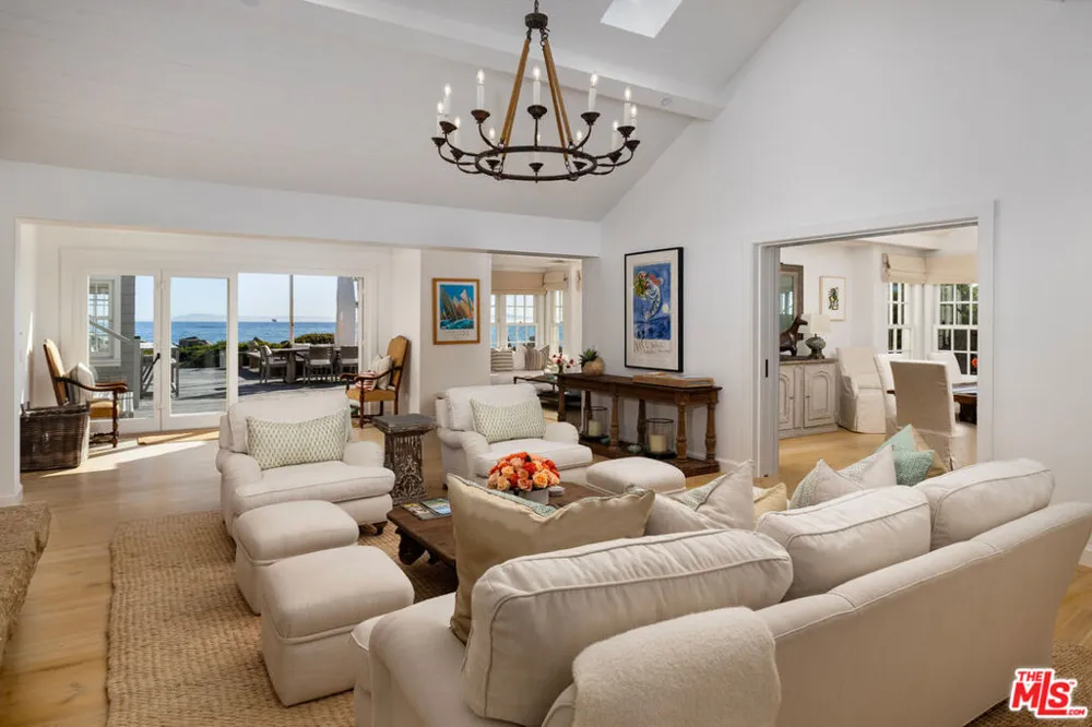 571 Sand Point Road Carpinteria, CA 93013