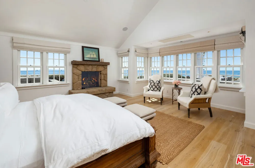 571 Sand Point Road Carpinteria, CA 93013