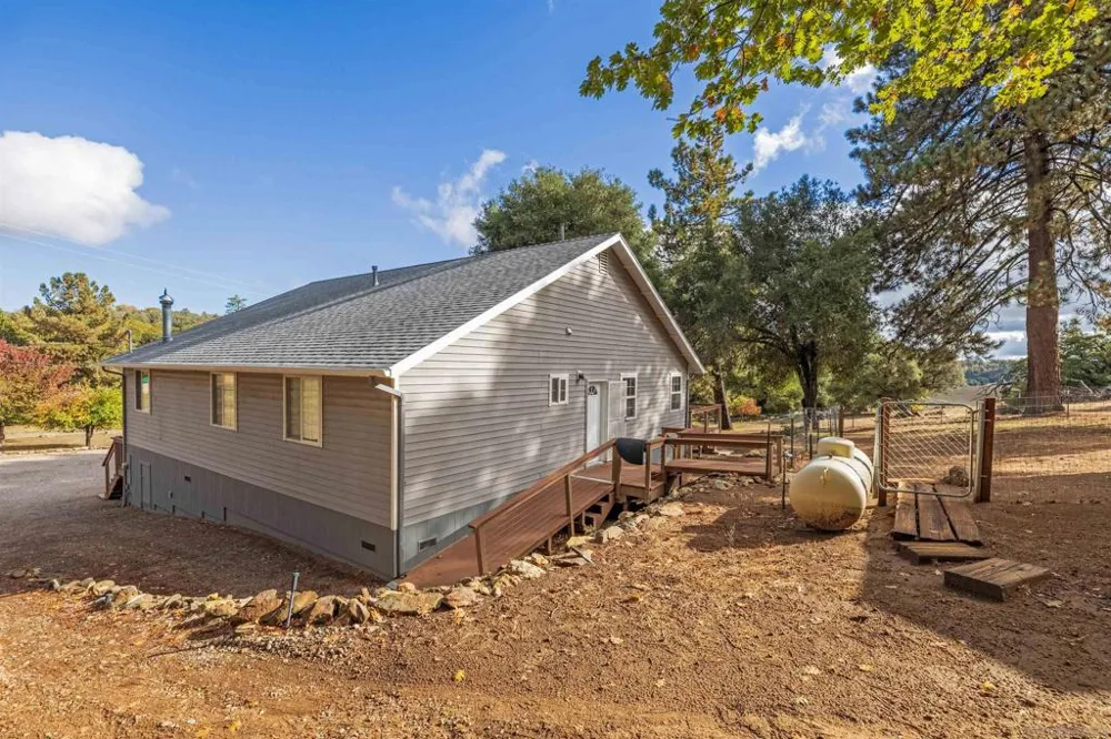 4074 La Tenaja Trail Julian, CA 92036