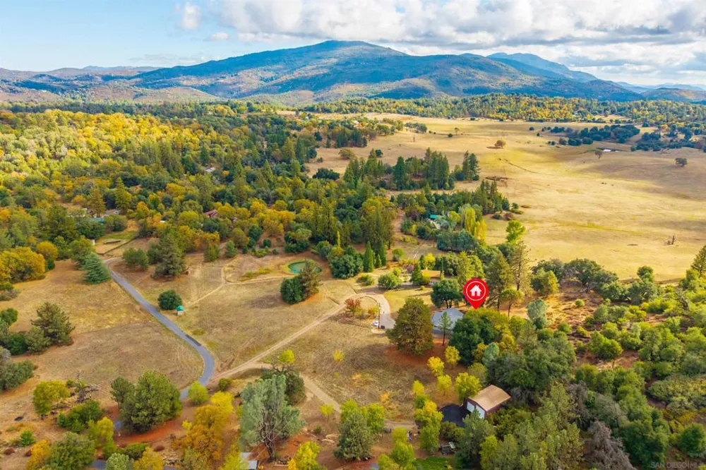 4074 La Tenaja Trail Julian, CA 92036