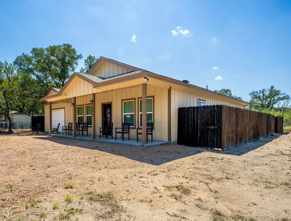 1006 Garfield Drive Granite Shoals, TX 78654