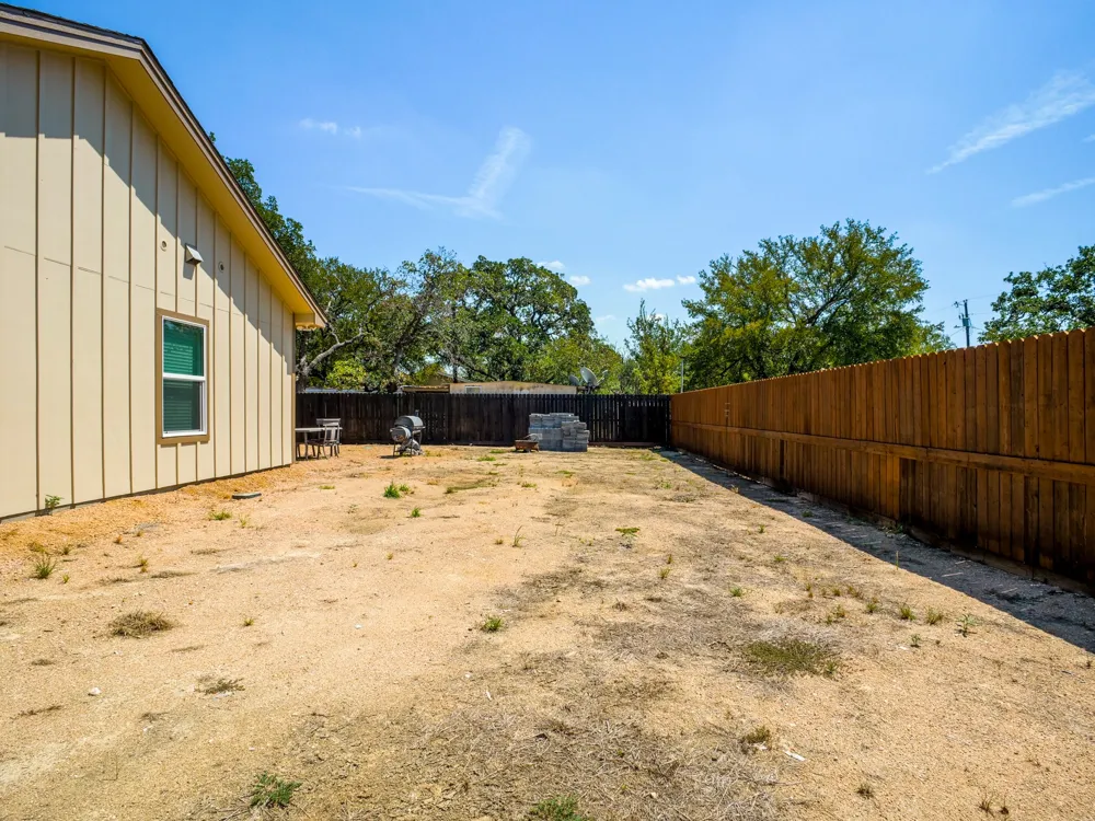 1006 Garfield Drive Granite Shoals, TX 78654