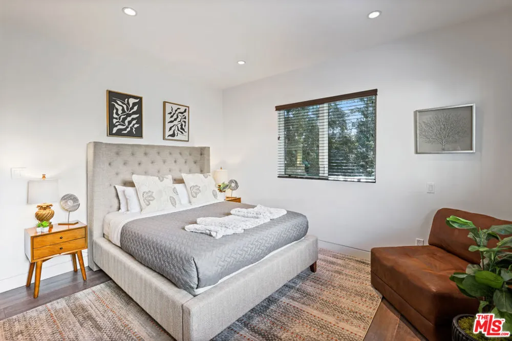 8514 Franklin Avenue Los Angeles, CA 90069