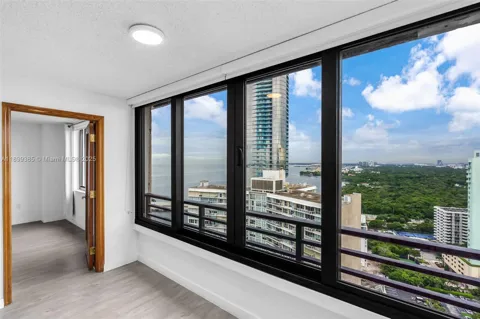 2333 Brickell Ave #PH208