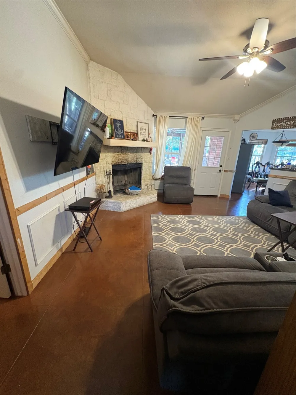 130 Private Road 5793b Groesbeck, TX 76642