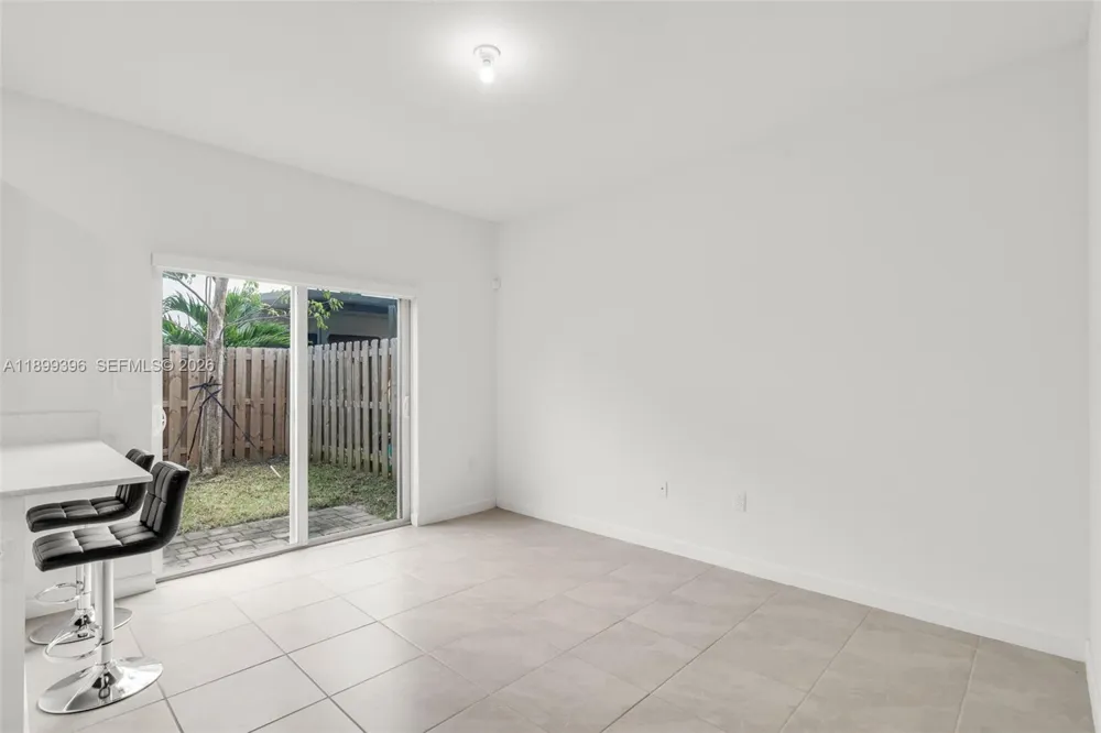 12523 NW 24th Ave Miami, FL 33167