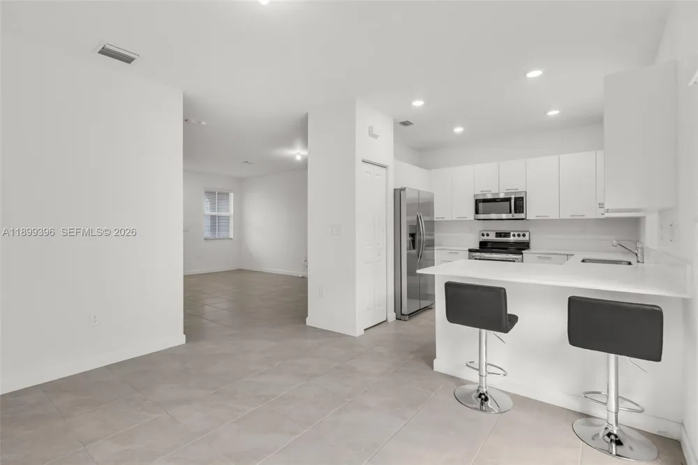 12523 NW 24th Ave Miami, FL 33167