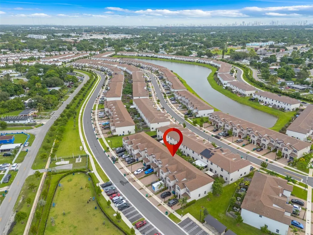 12523 NW 24th Ave Miami, FL 33167