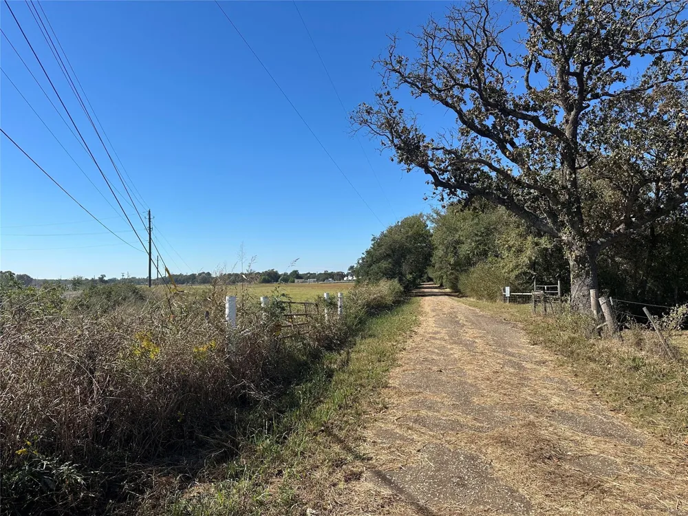 9 Us-79 Oakwood, TX 75855