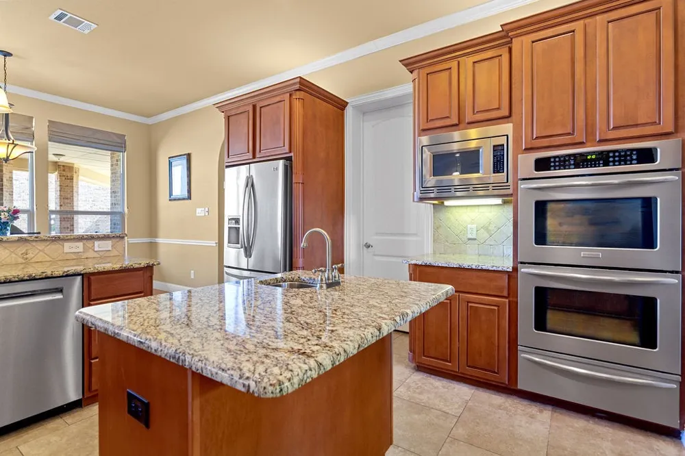 117 Citation Drive Cresson, TX 76035