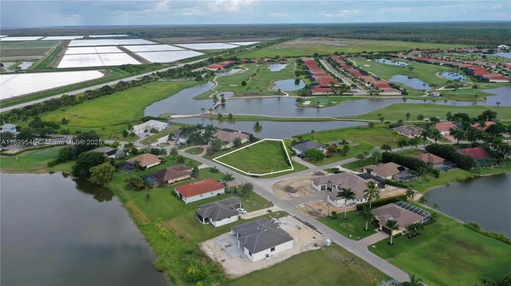 18018 Royal Hammock Blvd Naples, FL 34114