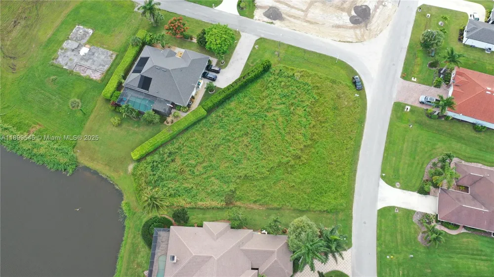 18018 Royal Hammock Blvd Naples, FL 34114
