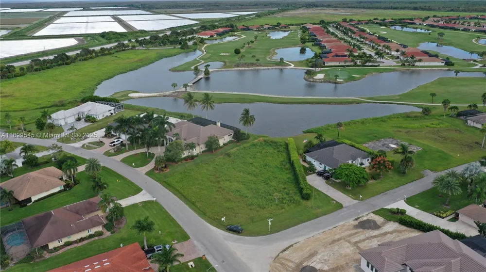 18018 Royal Hammock Blvd Naples, FL 34114