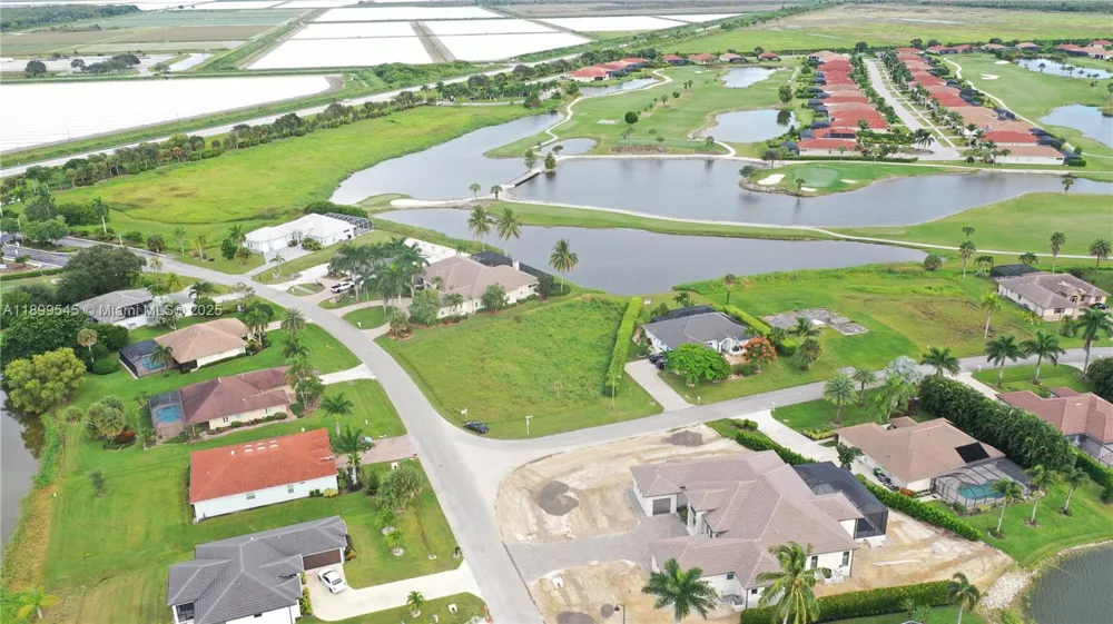 18018 Royal Hammock Blvd Naples, FL 34114