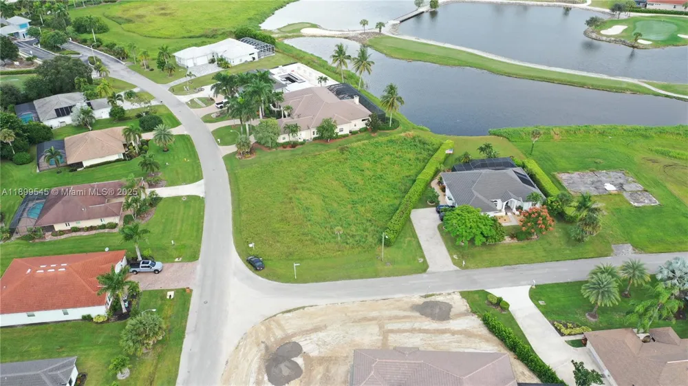 18018 Royal Hammock Blvd Naples, FL 34114