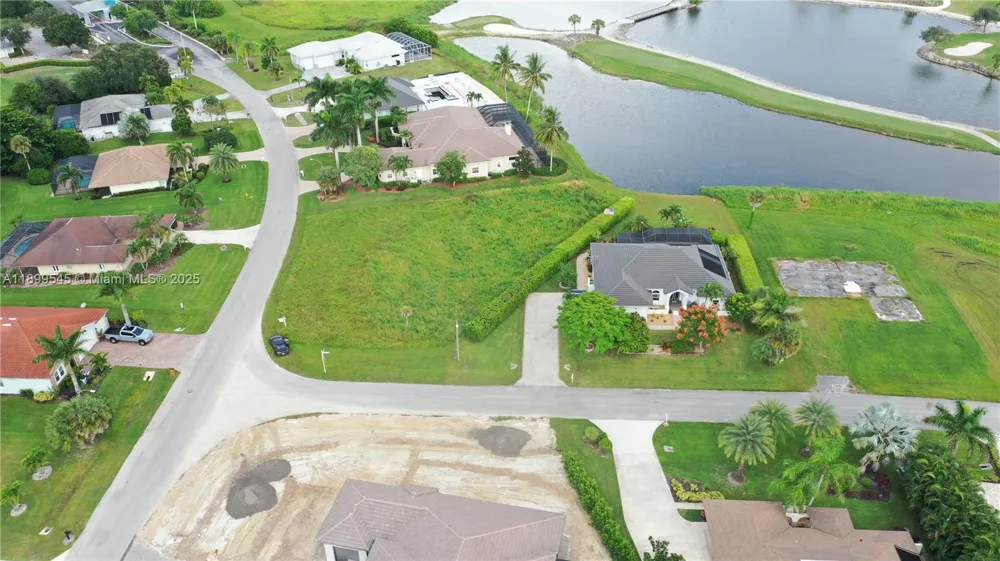 18018 Royal Hammock Blvd Naples, FL 34114