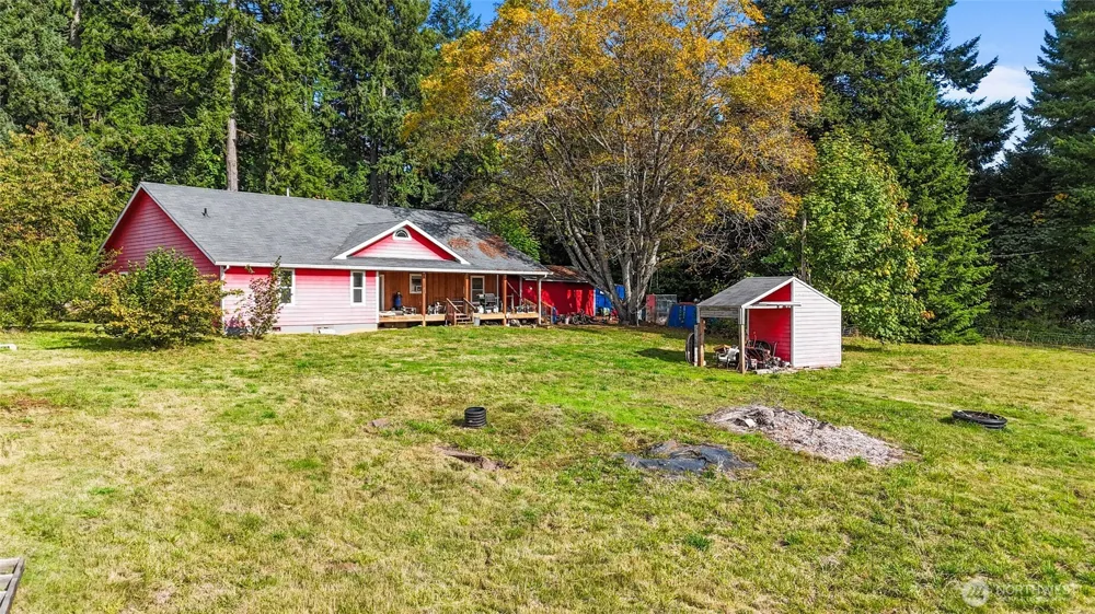 39812 94th Avenue La Center, WA 98629