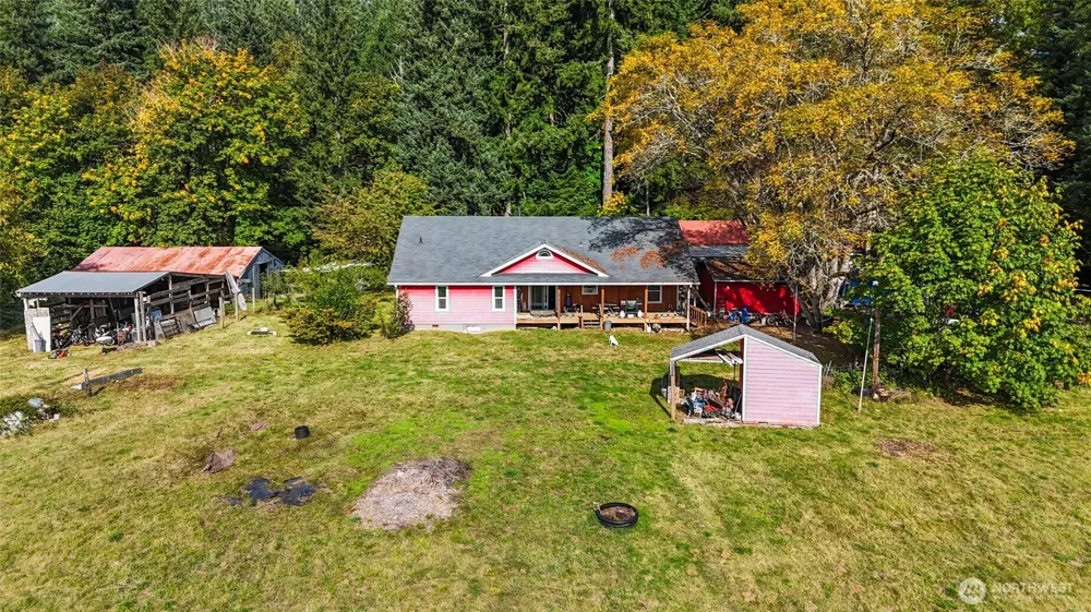 39812 94th Avenue La Center, WA 98629