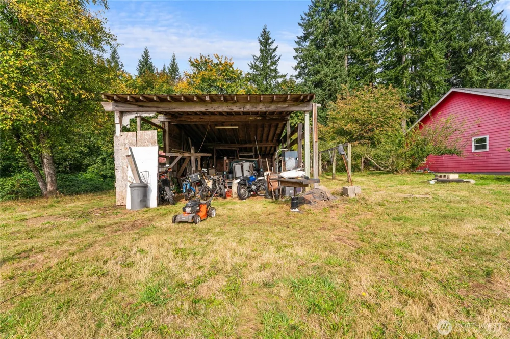 39812 94th Avenue La Center, WA 98629