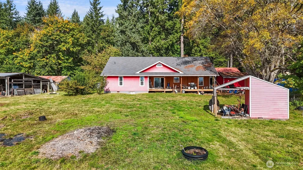 39812 94th Avenue La Center, WA 98629
