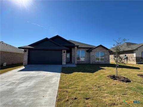 2546 Cowgirl Trail