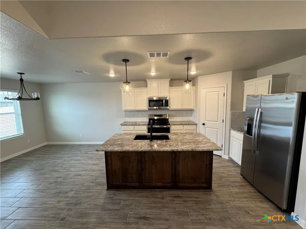 2546 Cowgirl Trail Belton, TX 76513