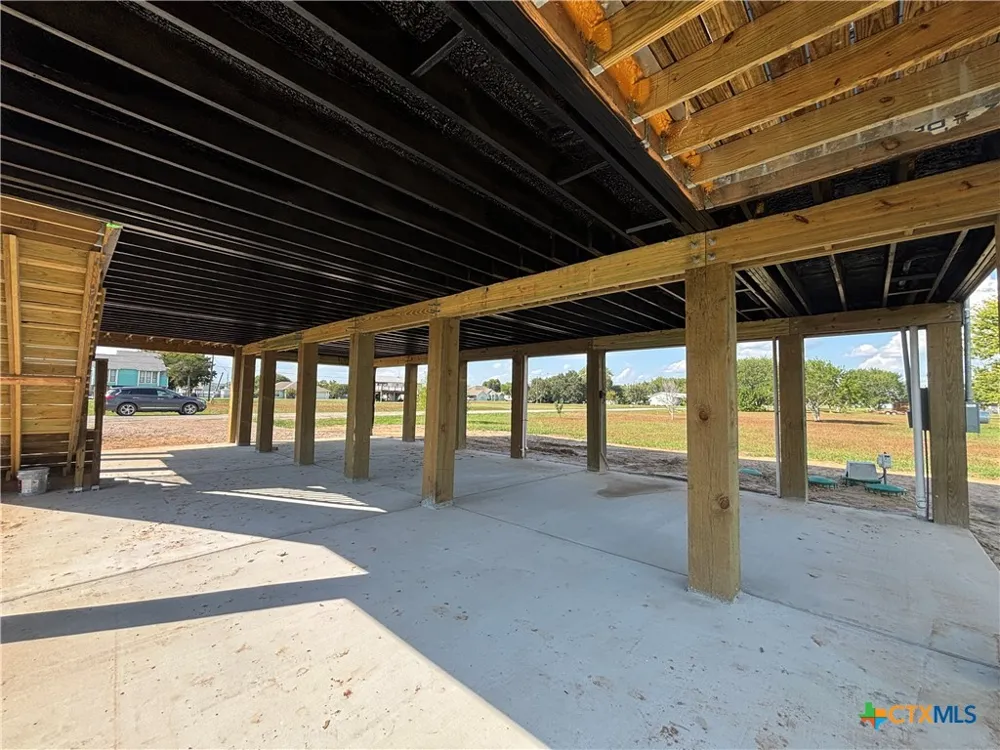 423 Calumet Palacios, TX 77465