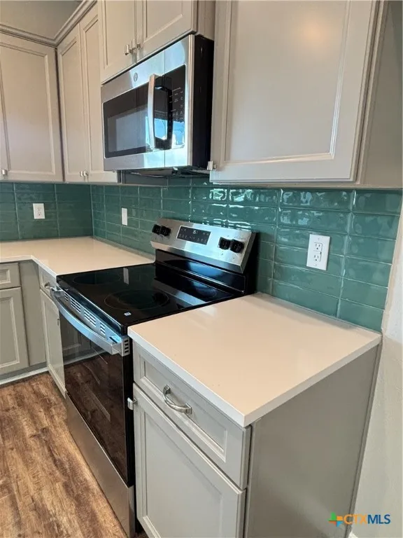 423 Calumet Palacios, TX 77465