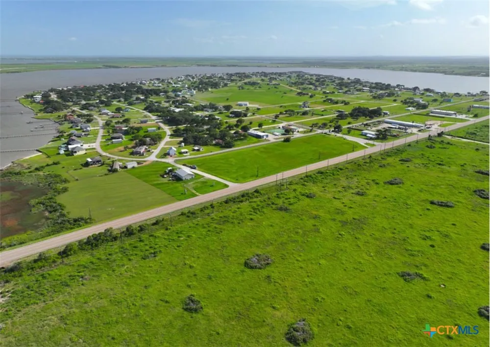 423 Calumet Palacios, TX 77465