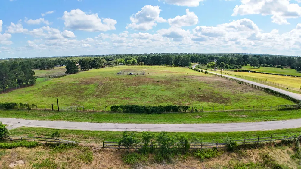 Homestead Circle Paige, TX 78659