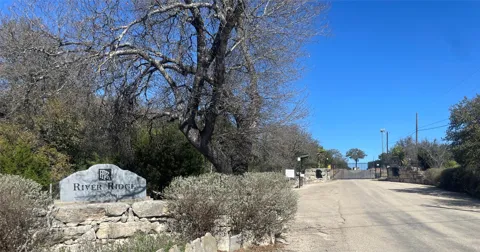 612 Crestwood Drive