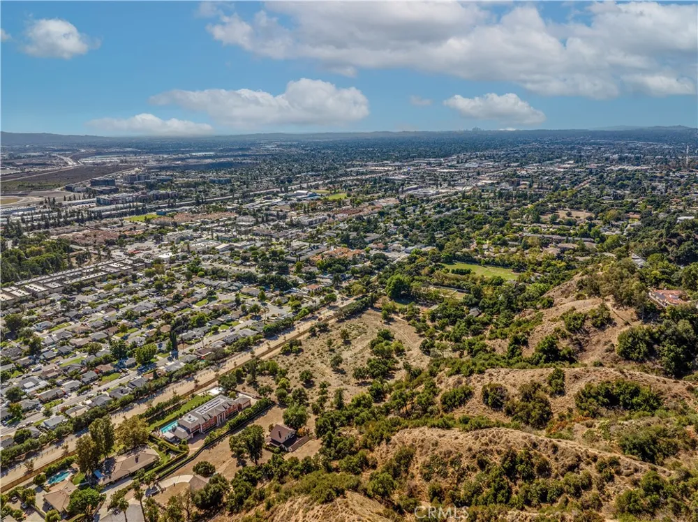 1901 Royal Oaks Bradbury, CA 91008
