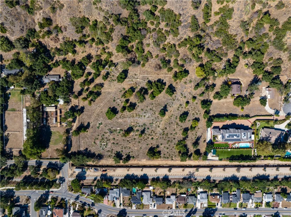 1901 Royal Oaks Bradbury, CA 91008