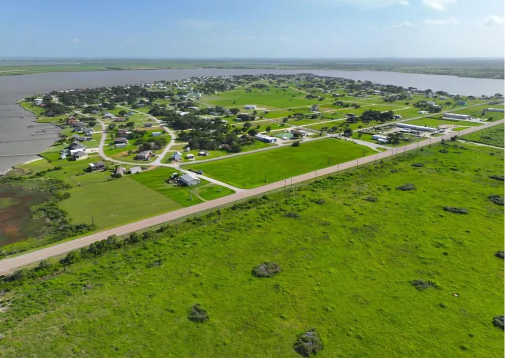 423 Calumet Palacios, TX 77465