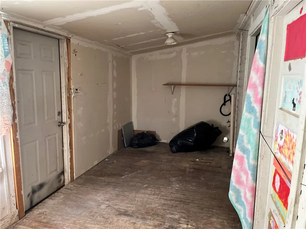503 Johnson Street Freer, TX 78357