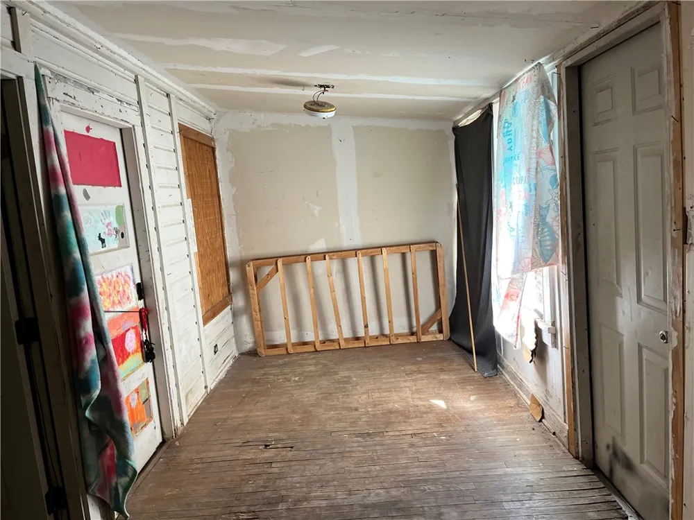 503 Johnson Street Freer, TX 78357