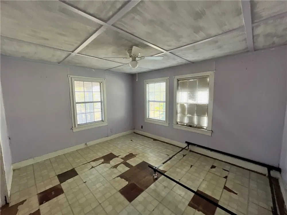 503 Johnson Street Freer, TX 78357
