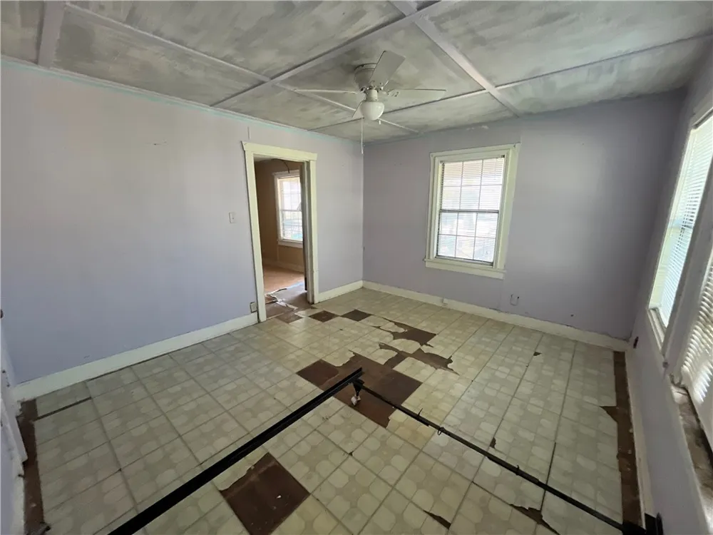 503 Johnson Street Freer, TX 78357