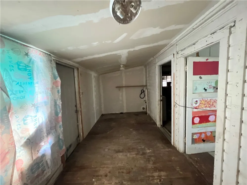 503 Johnson Street Freer, TX 78357