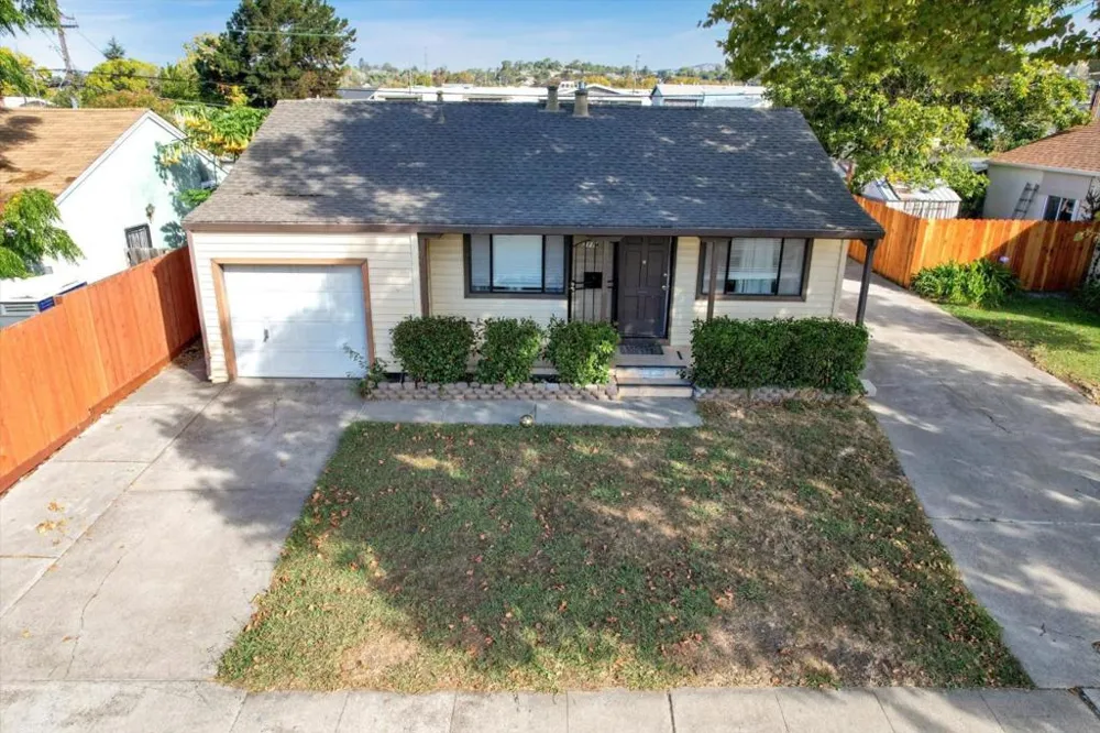 2114 Teakwood Street Vallejo, CA 94591