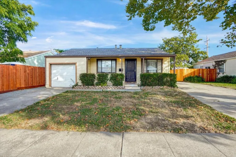 2114 Teakwood Street Vallejo, CA 94591