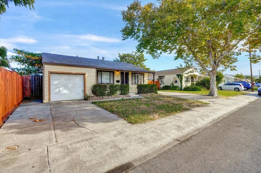 2114 Teakwood Street Vallejo, CA 94591
