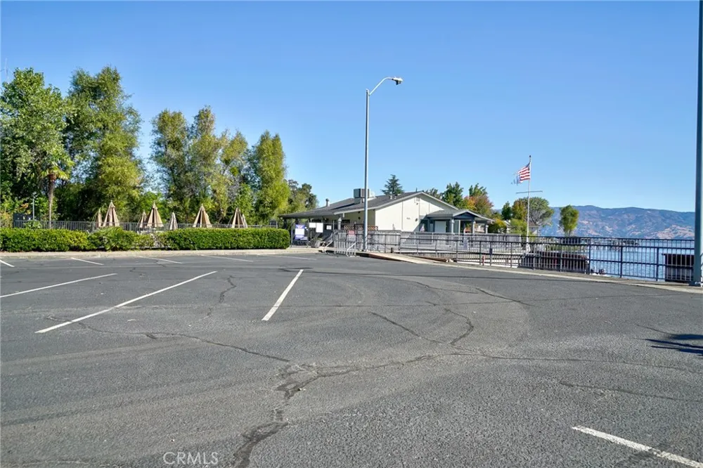 1832 Montana Vista Lakeport, CA 95453