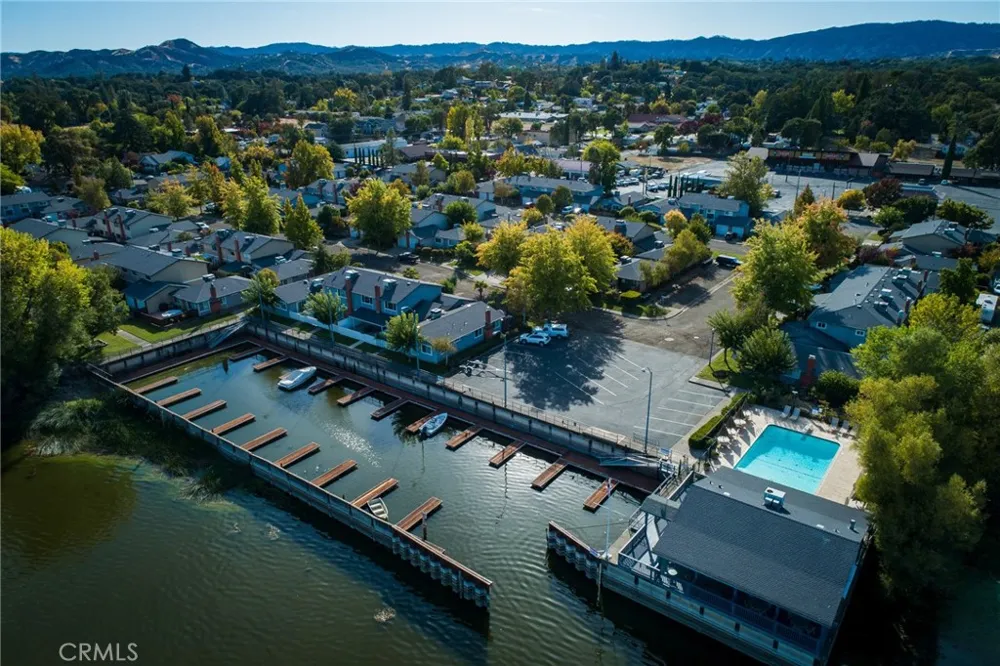1832 Montana Vista Lakeport, CA 95453