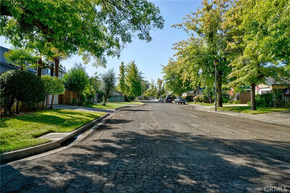 1832 Montana Vista Lakeport, CA 95453