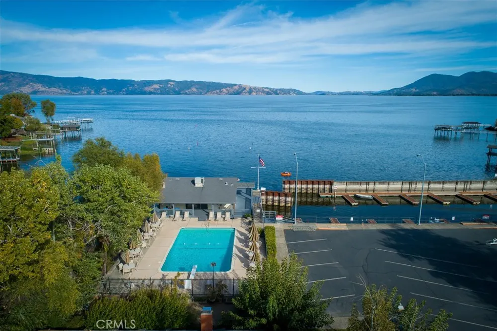 1832 Montana Vista Lakeport, CA 95453